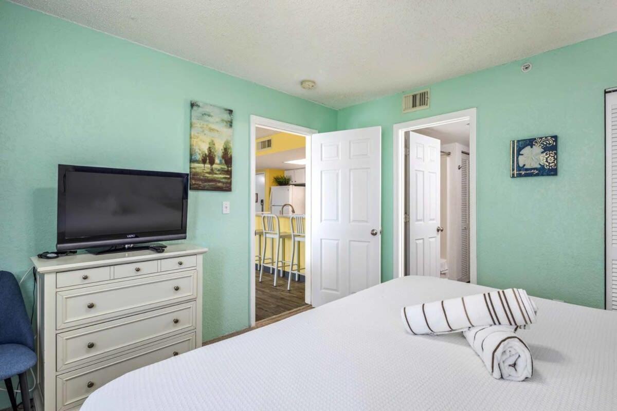 Tortuga Suite At Sunrise Suites Resort - Heated Pool, Hot Tub & Free Parking Кей Уест Екстериор снимка