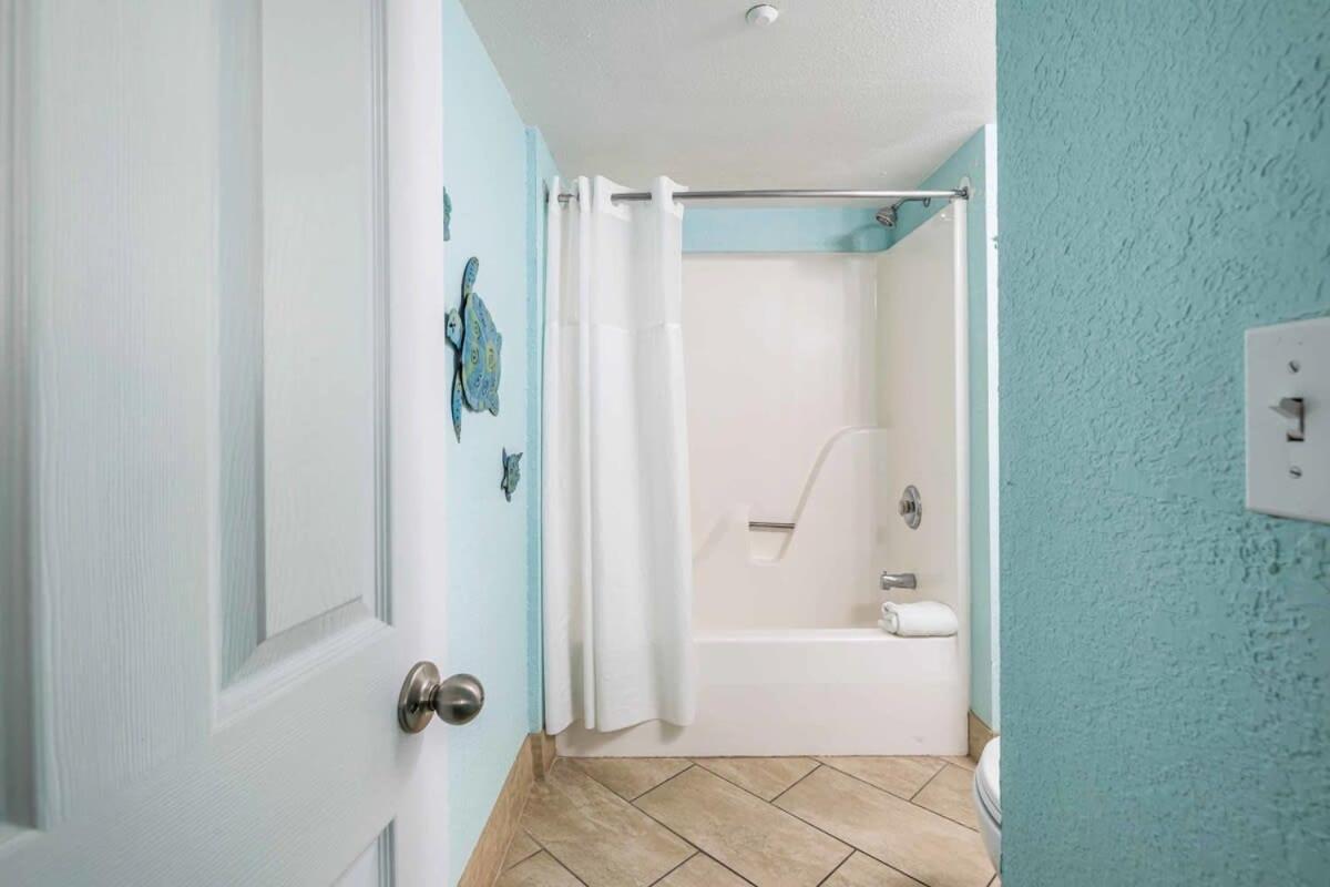 Tortuga Suite At Sunrise Suites Resort - Heated Pool, Hot Tub & Free Parking Кей Уест Екстериор снимка
